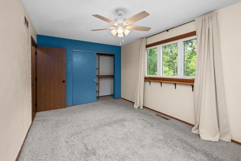 8504 Ridgewood Road Rock Island IL 61201