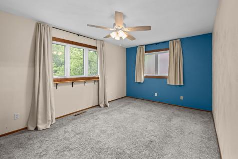 8504 Ridgewood Road Rock Island IL 61201