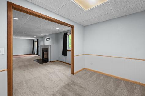 8504 Ridgewood Road Rock Island IL 61201
