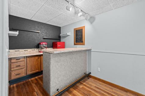8504 Ridgewood Road Rock Island IL 61201
