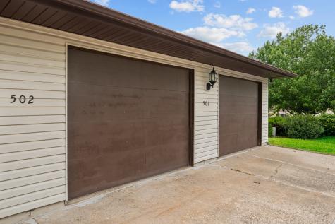 8504 Ridgewood Road Rock Island IL 61201