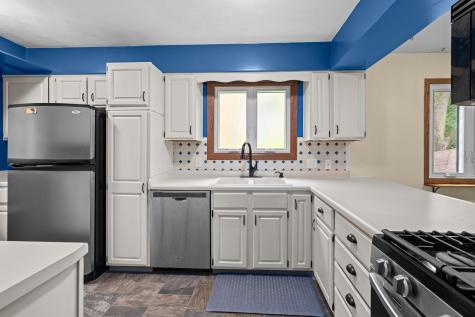 8504 Ridgewood Road Rock Island IL 61201