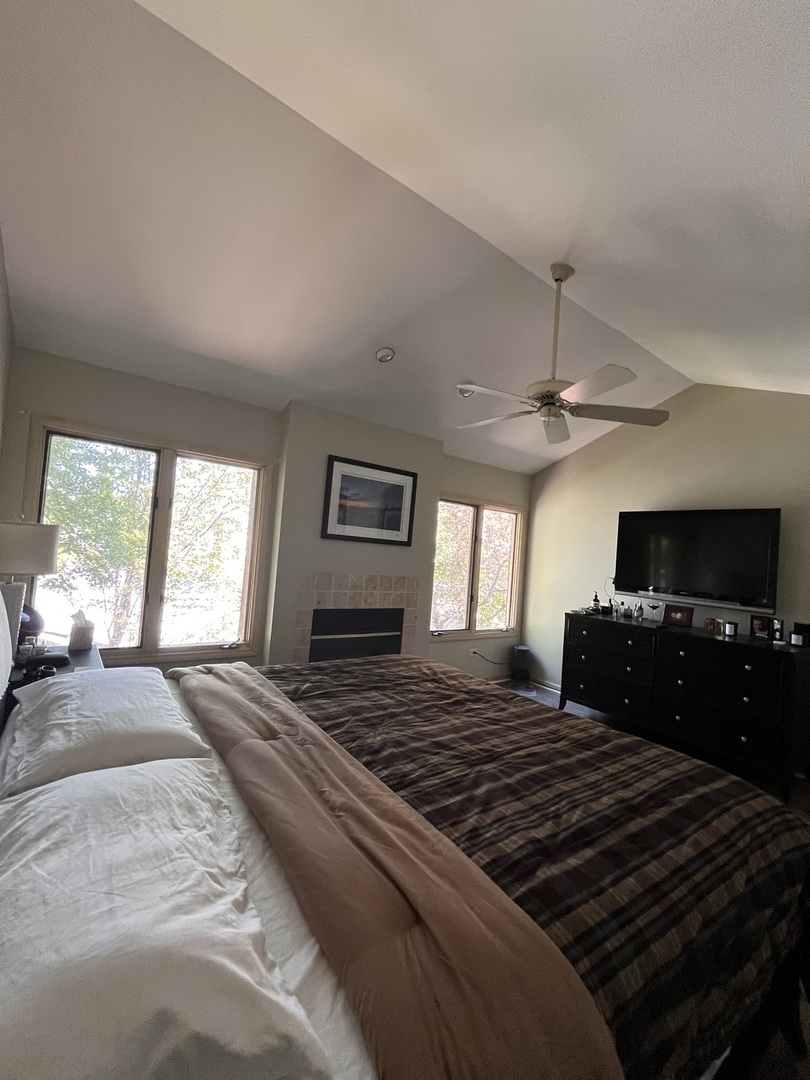 4252 West Harrington Lane Chicago IL 60646