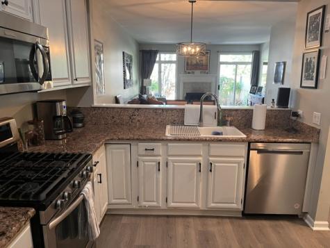 4252 West Harrington Lane Chicago IL 60646