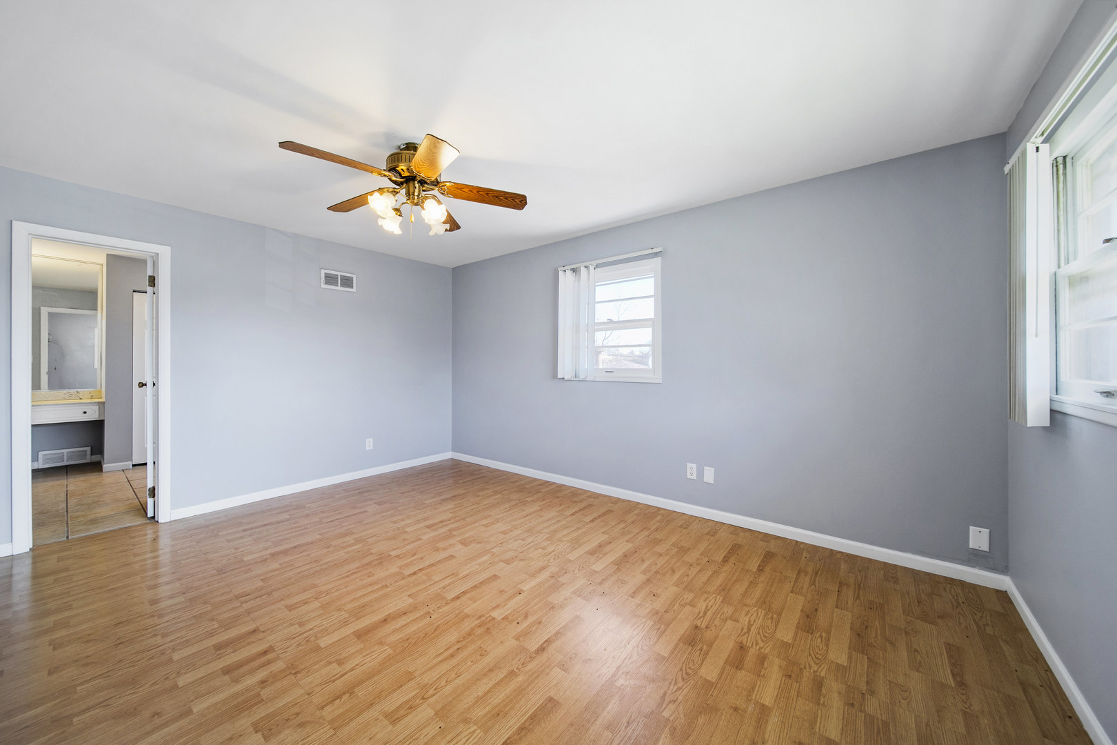 1421 Heather Drive Aurora IL 60506