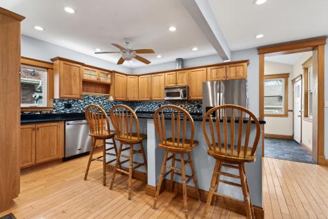 1117 Margret Street Des Plaines IL 60016