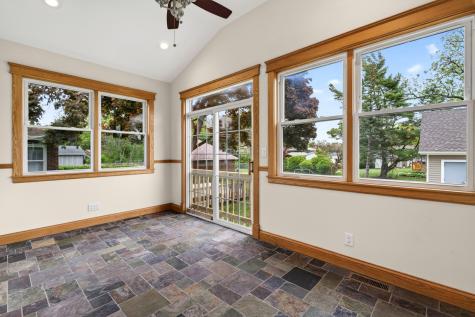 1117 Margret Street Des Plaines IL 60016