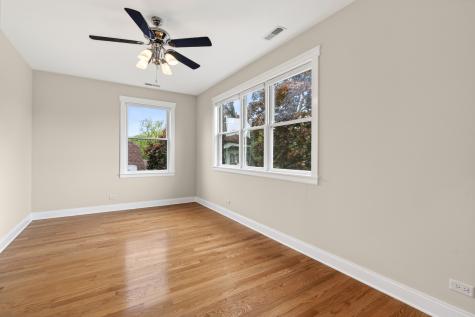 1117 Margret Street Des Plaines IL 60016