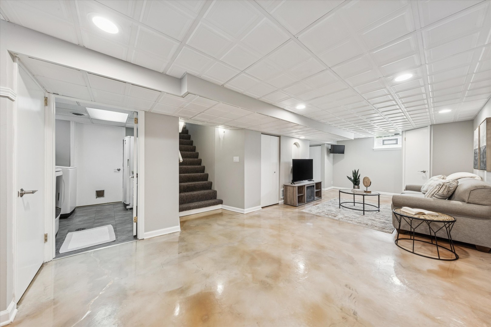 991 South Swain Avenue Elmhurst IL 60126