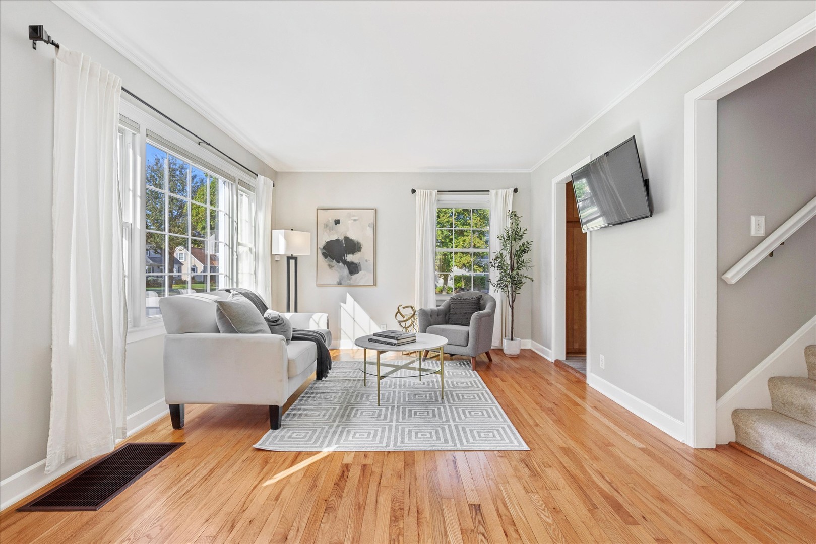 991 South Swain Avenue Elmhurst IL 60126