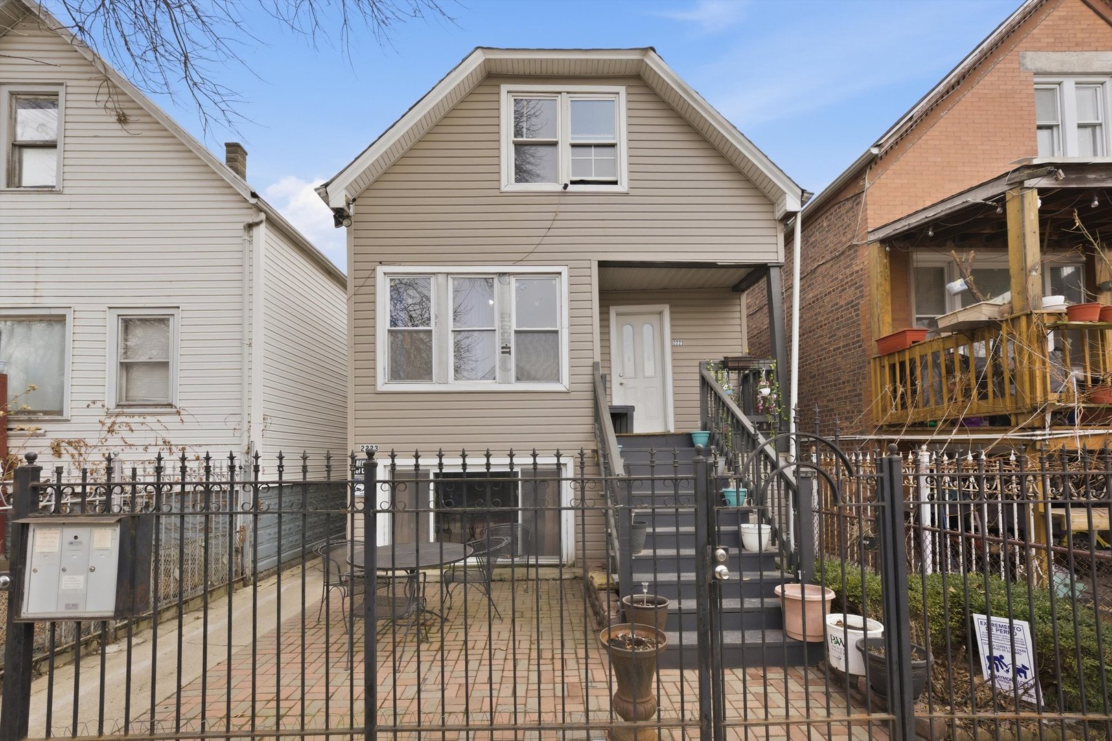 2223 West 50th Place Chicago IL 60609