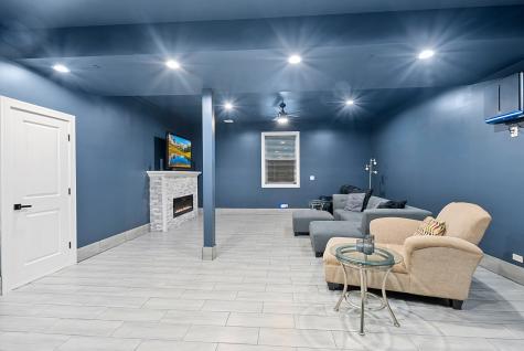 7727 South Roberts Road Bridgeview IL 60455