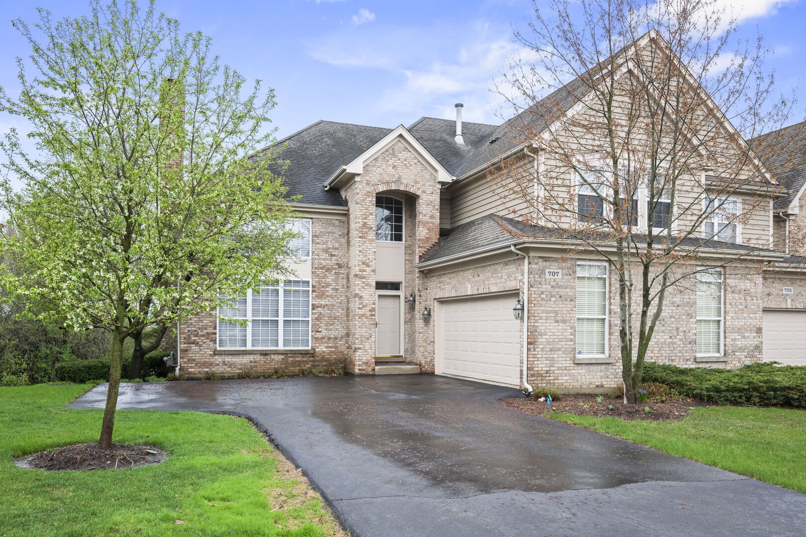 707 Stone Canyon Circle Inverness IL 60010