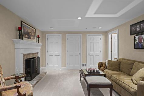 707 Stone Canyon Circle Inverness IL 60010