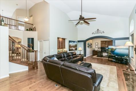 130 Regency Drive Bartlett IL 60103