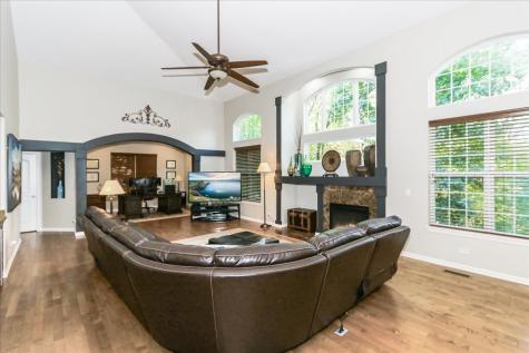 130 Regency Drive Bartlett IL 60103