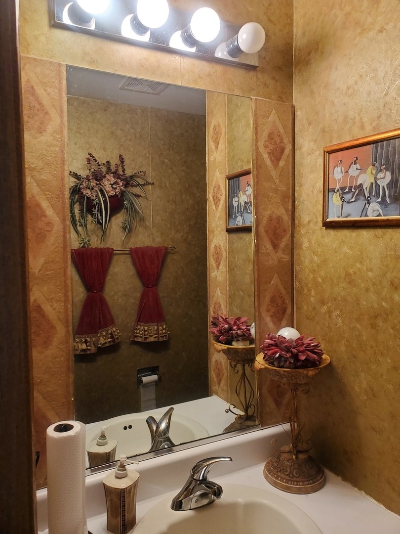 528 Alcott Lane Bolingbrook IL 60440