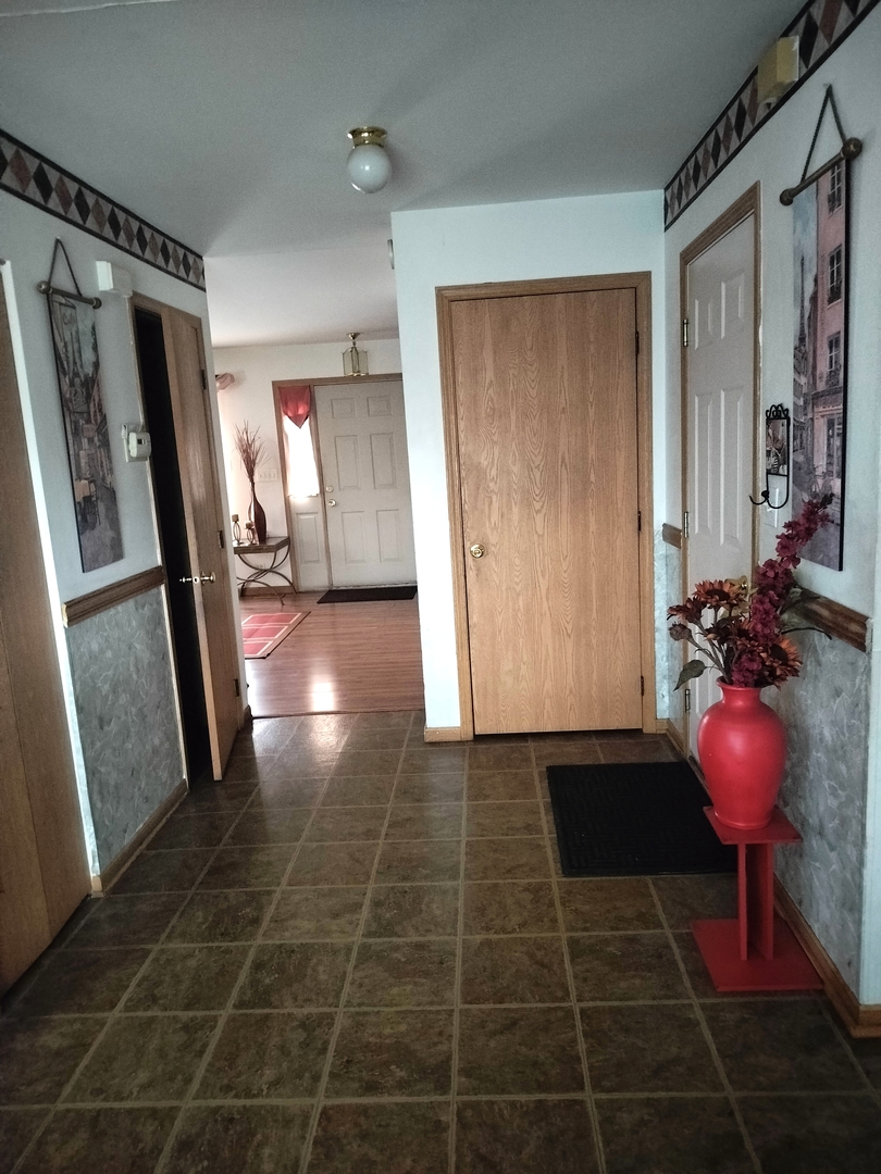 528 Alcott Lane Bolingbrook IL 60440