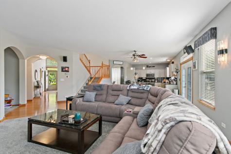 1961 Broadsmore Drive Algonquin IL 60102