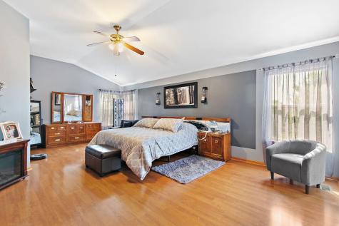 1961 Broadsmore Drive Algonquin IL 60102