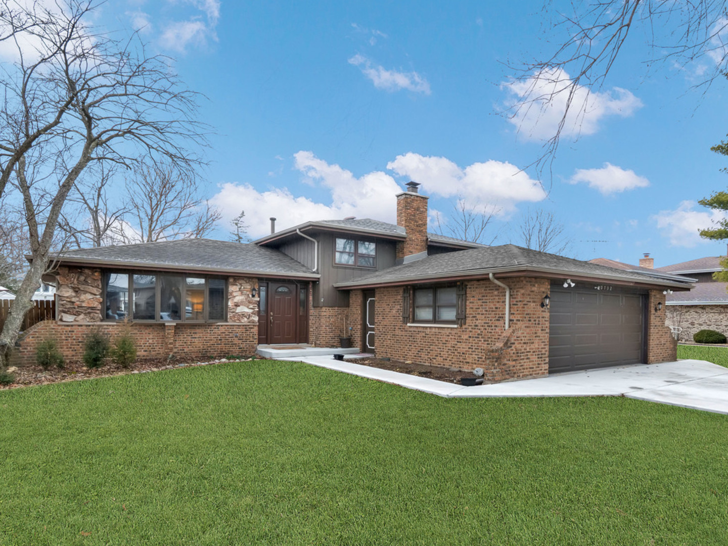 10732 South Meadow Lane Palos Hills IL 60465