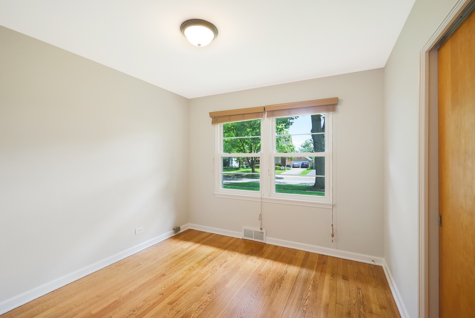 1615 East Evergreen Street Wheaton IL 60187