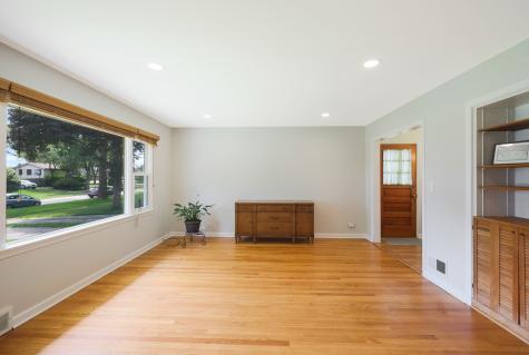 1615 East Evergreen Street Wheaton IL 60187
