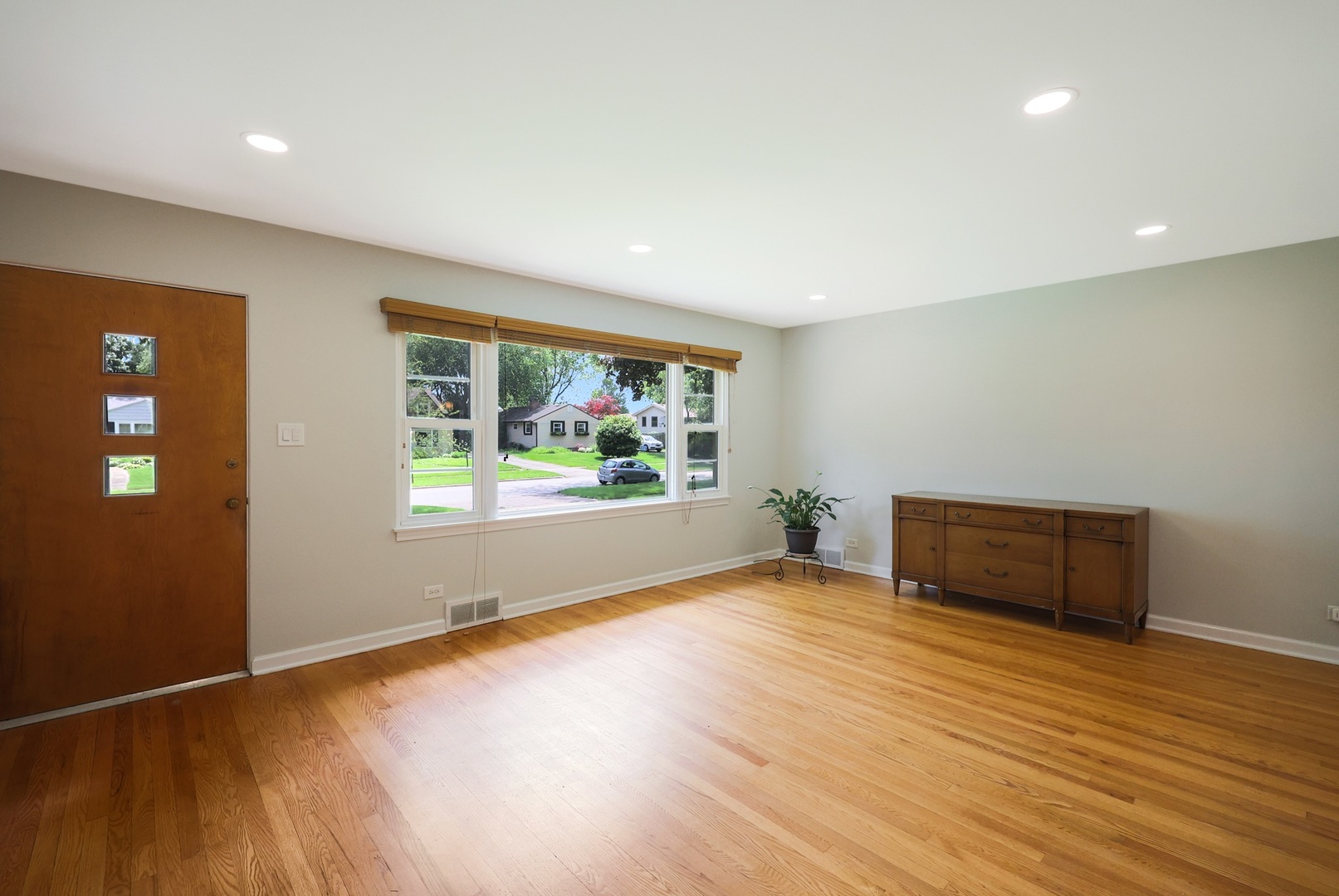 1615 East Evergreen Street Wheaton IL 60187