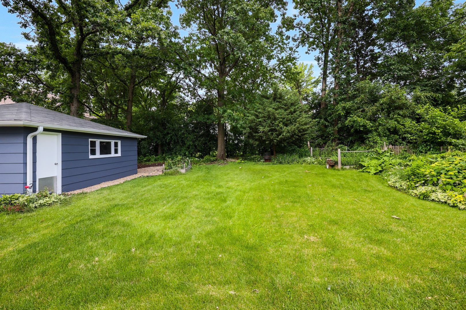 1615 East Evergreen Street Wheaton IL 60187