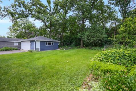 1615 East Evergreen Street Wheaton IL 60187