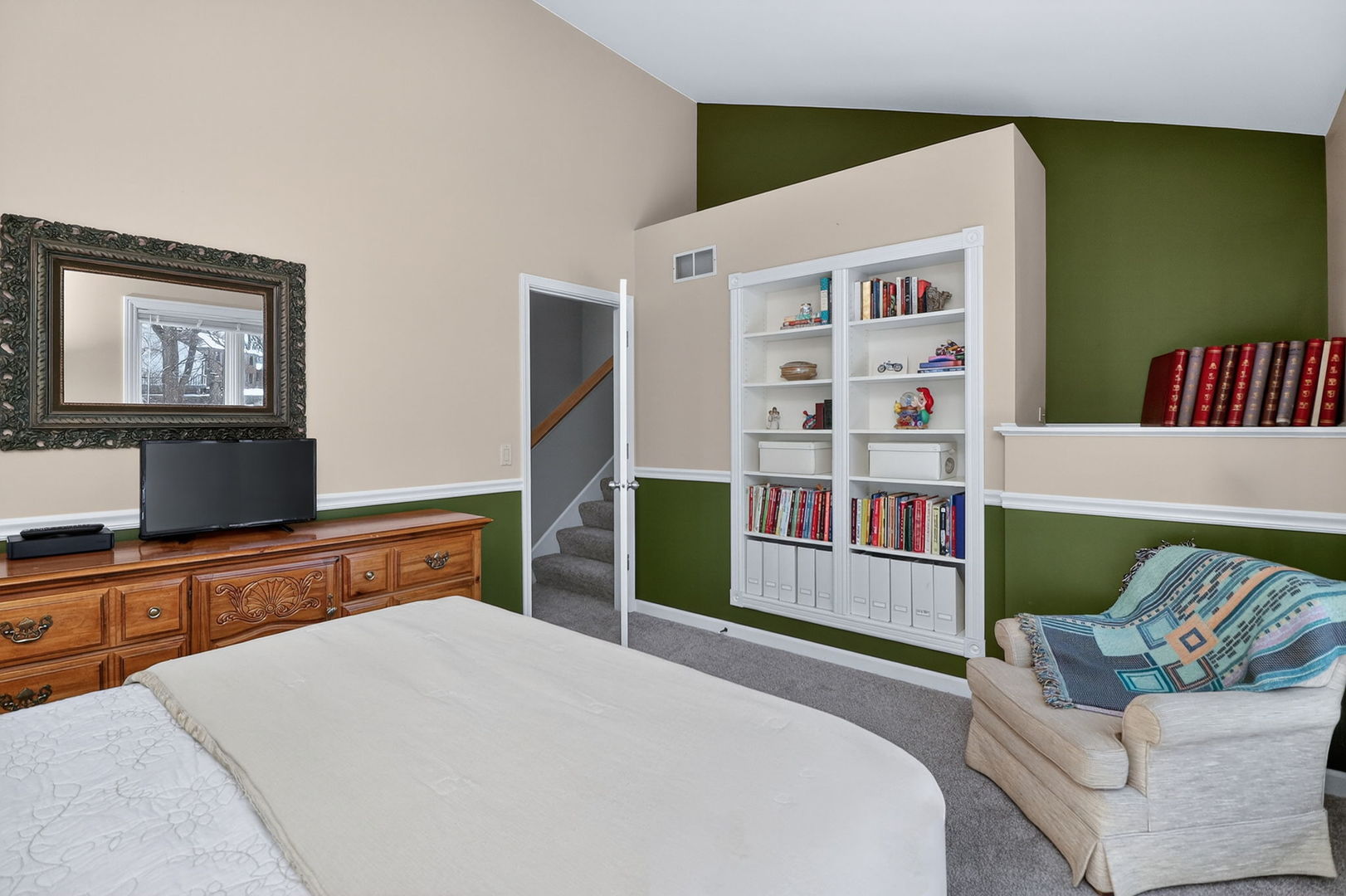 853 Bonnie Brae Lane Bolingbrook IL 60440