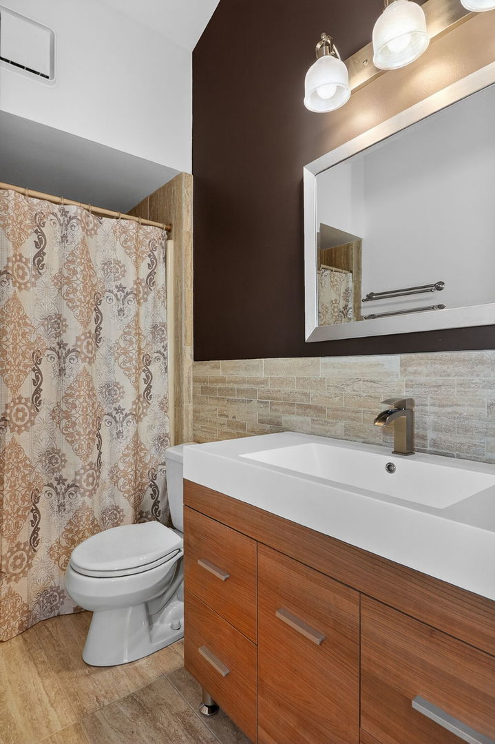 853 Bonnie Brae Lane Bolingbrook IL 60440