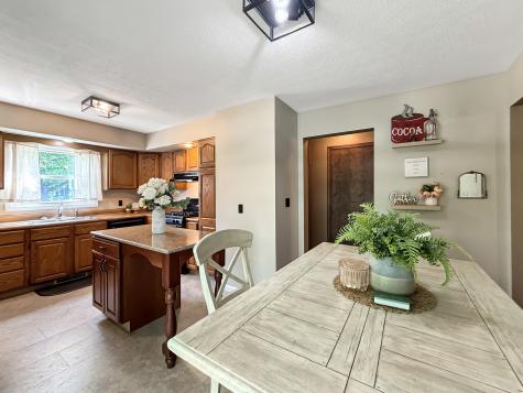102 Dakota Drive Loda IL 60948