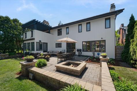 281 West Elm Park Avenue Elmhurst IL 60126