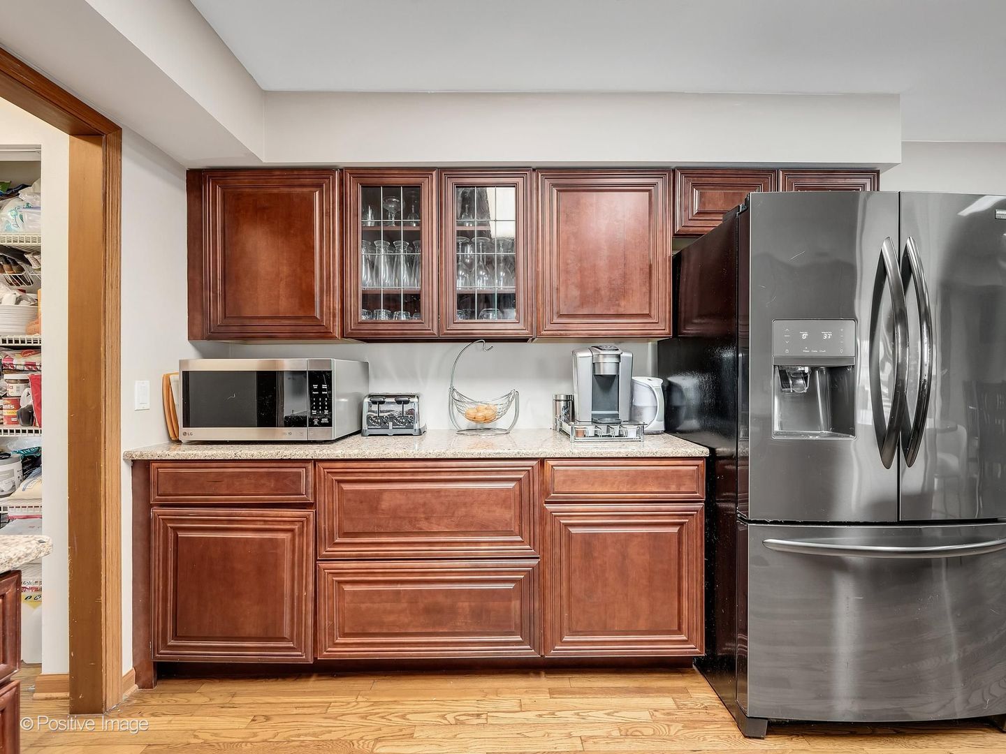 612 Stuart Drive Carol Stream IL 60188