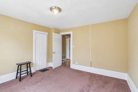 17 South Liberty Street Elgin IL 60120
