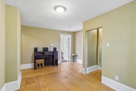 17 South Liberty Street Elgin IL 60120