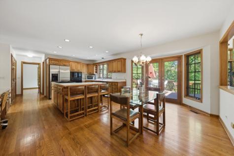 8701 Lake Ridge Drive Darien IL 60561