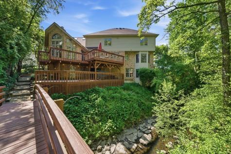 8701 Lake Ridge Drive Darien IL 60561