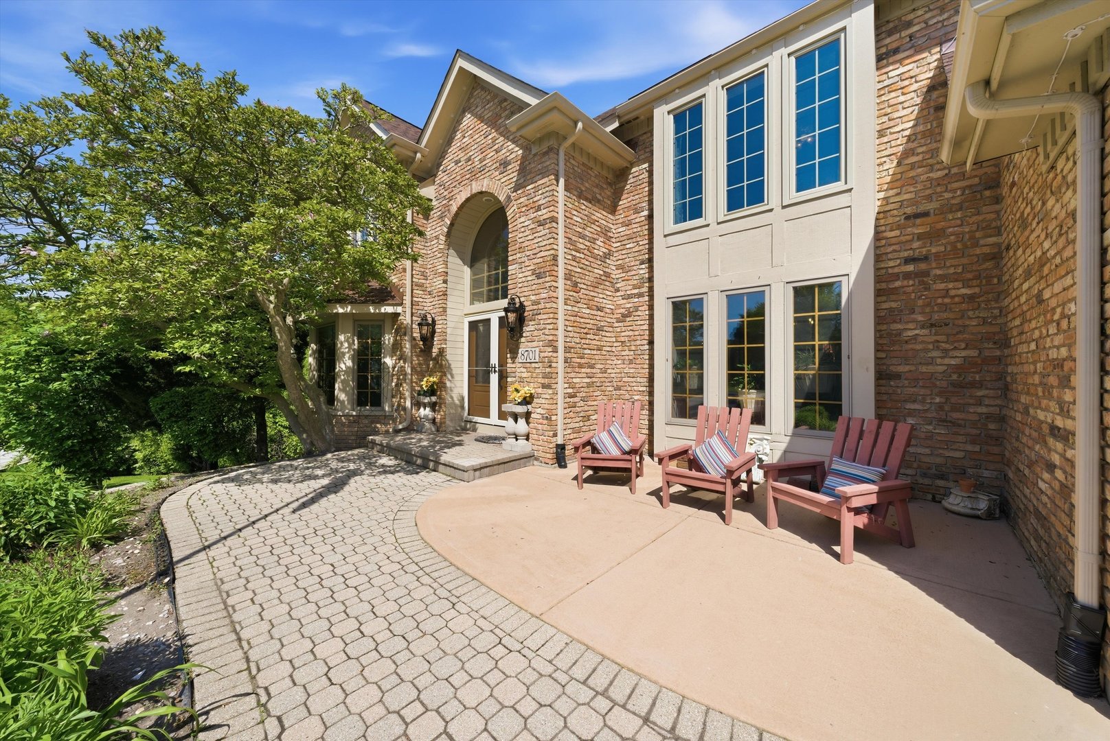 8701 Lake Ridge Drive Darien IL 60561