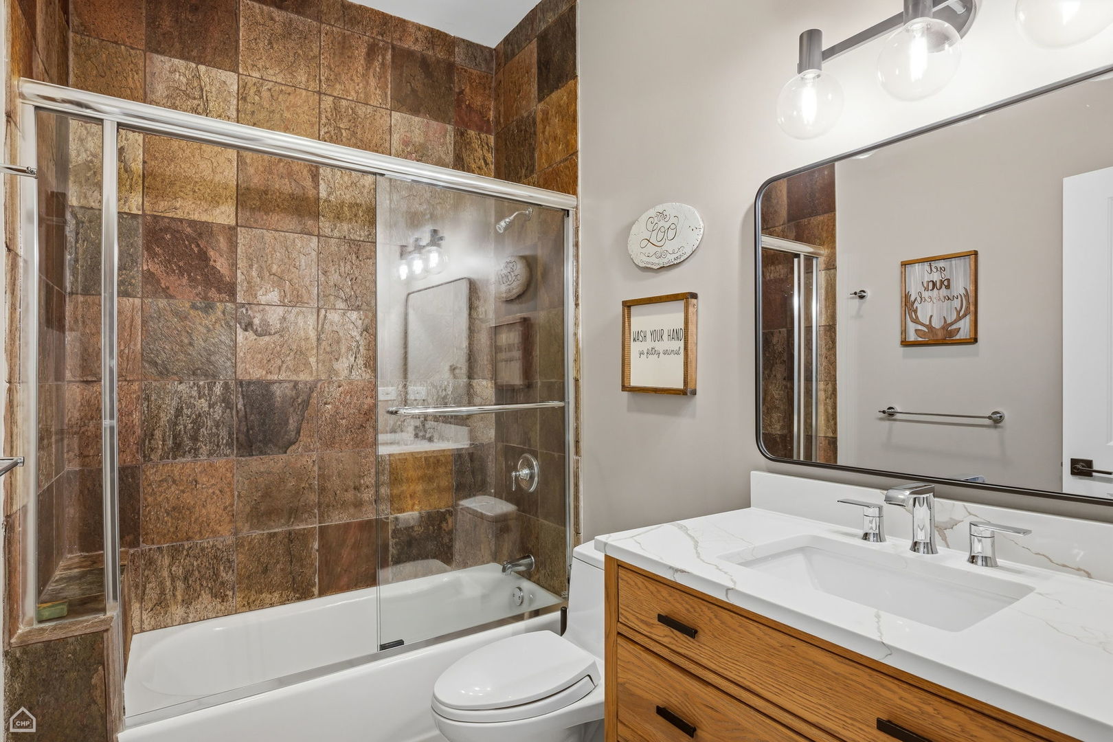 1752 West Erie Street Chicago IL 60622