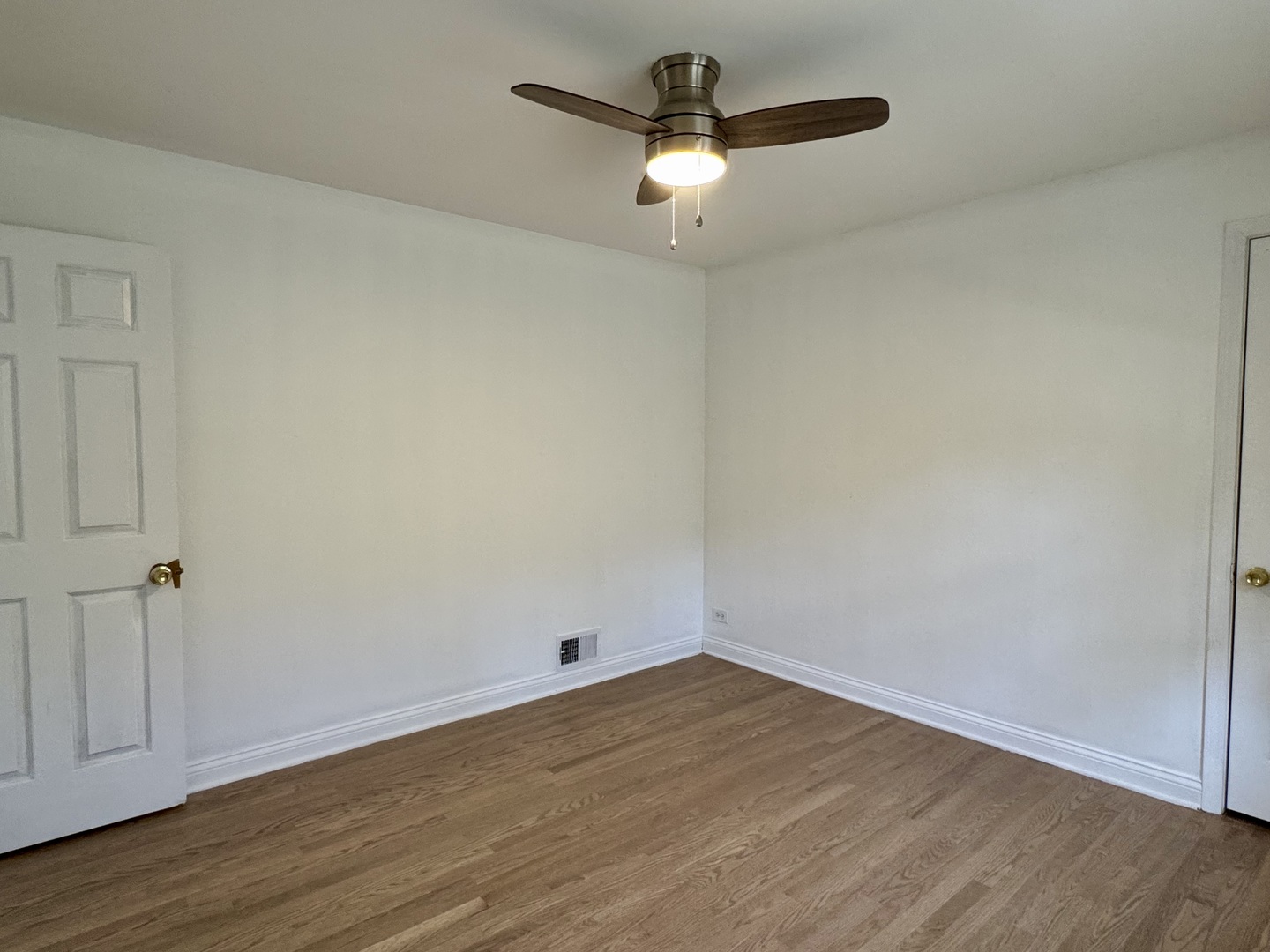 6328 North Troy Street Chicago IL 60659