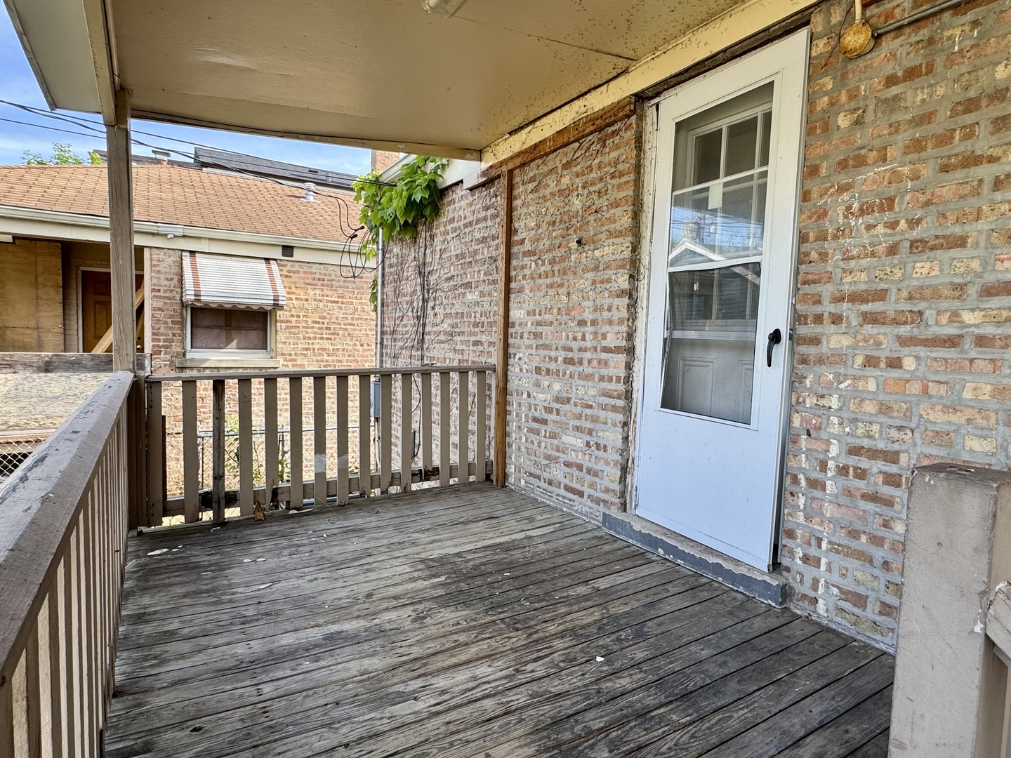 6328 North Troy Street Chicago IL 60659