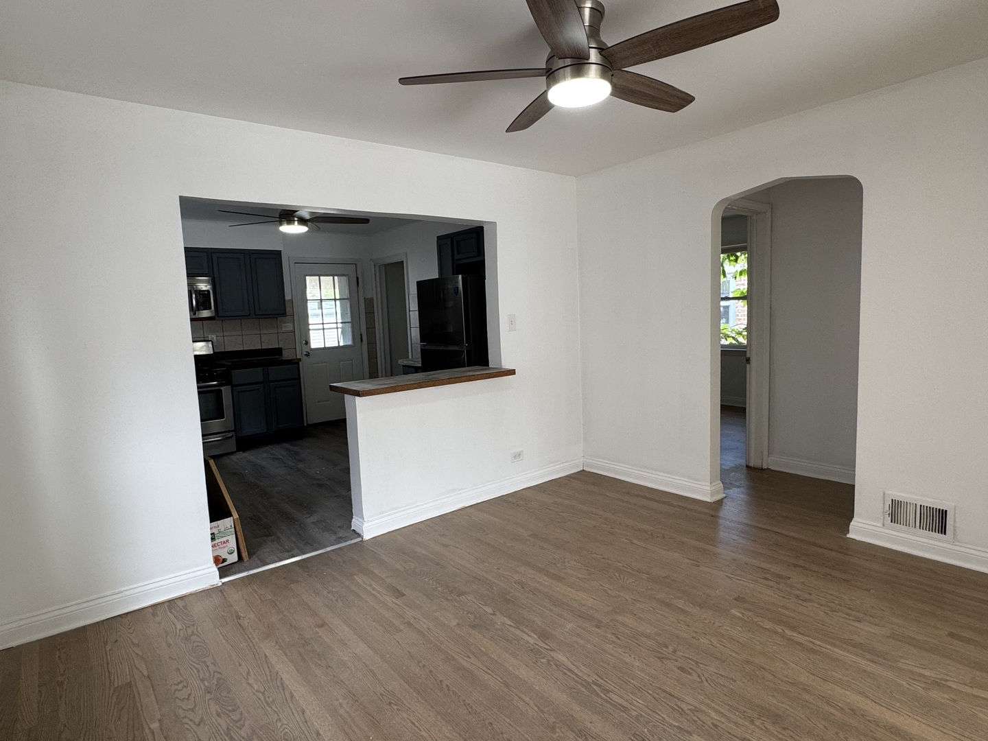 6328 North Troy Street Chicago IL 60659