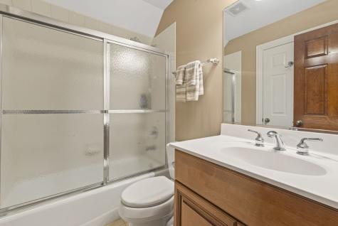 843 Alberosky Way Batavia IL 60510