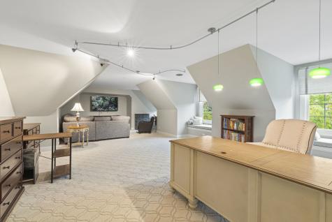 843 Alberosky Way Batavia IL 60510