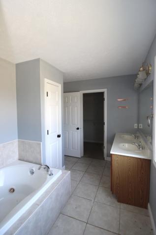 901 Brighton Street Mackinaw IL 61755