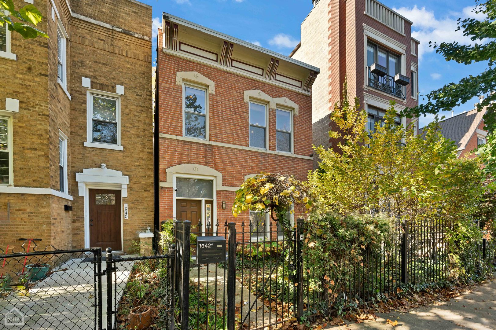 1642 North Claremont Avenue Chicago IL 60647
