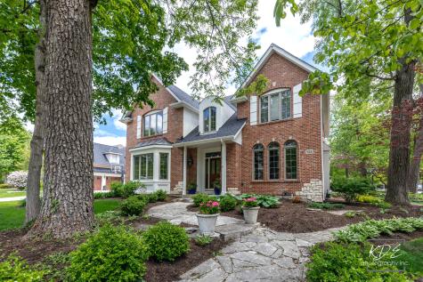 752 South Julian Street Naperville IL 60540