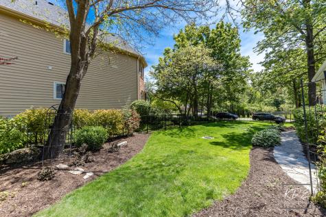 752 South Julian Street Naperville IL 60540